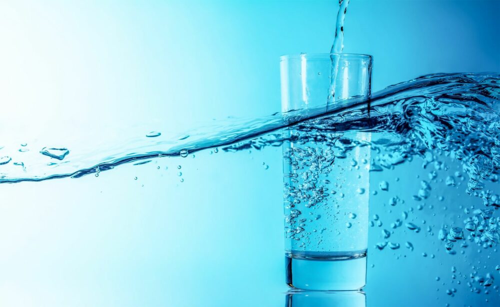 agua destilada