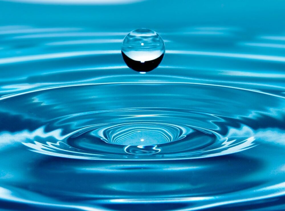 qué es el agua destilada