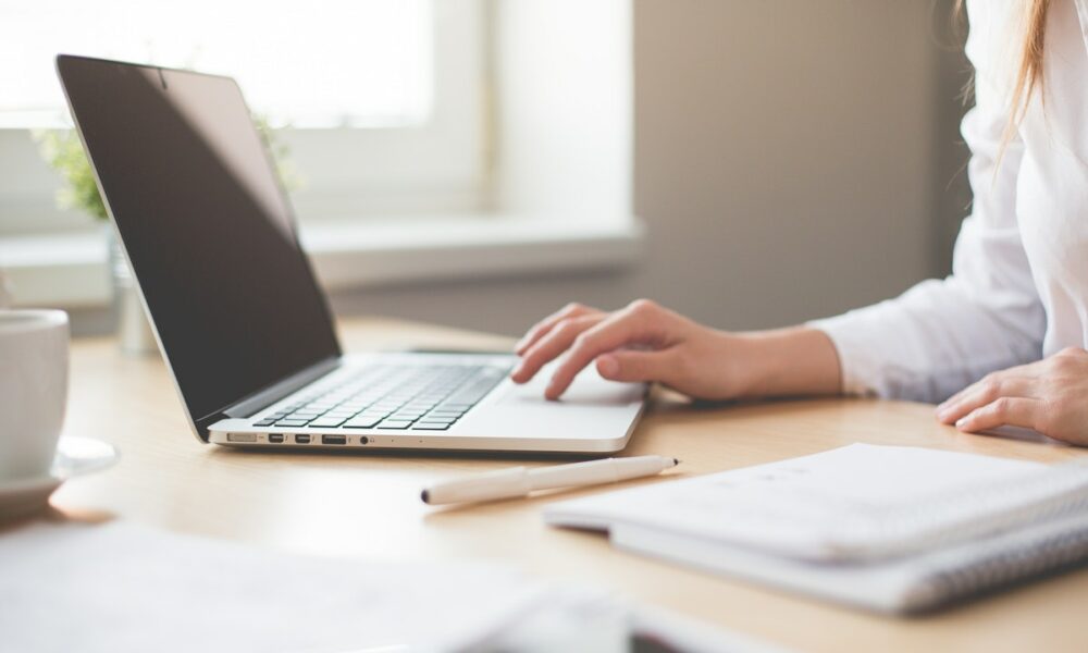 Correo profesional vs. Gmail